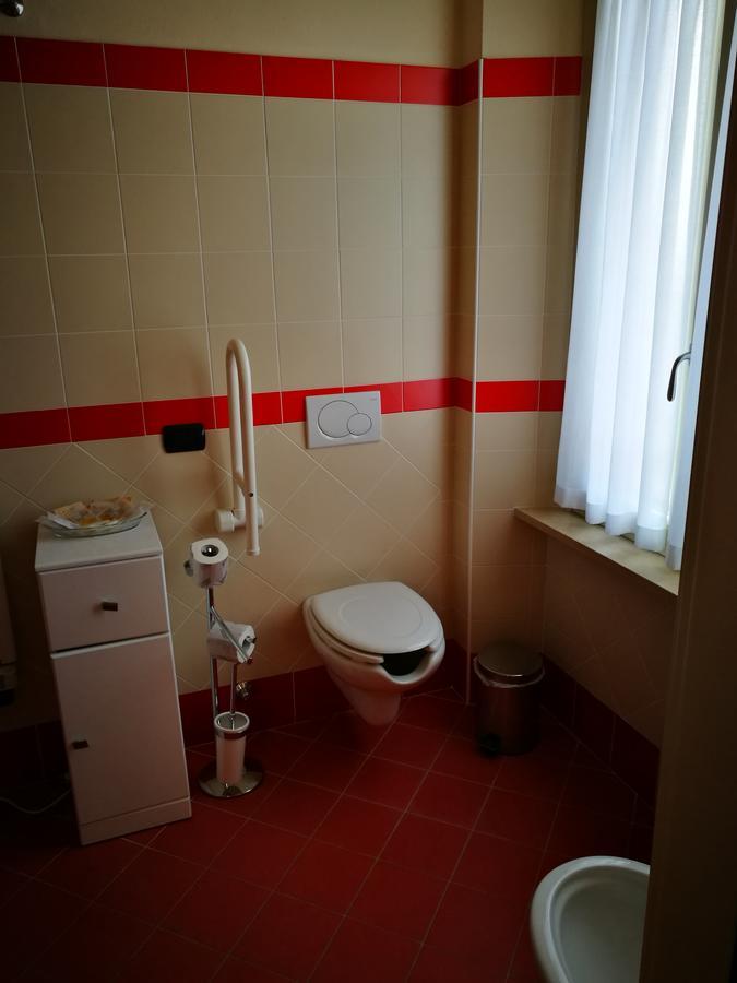 Locanda Della Pieve Tizzano Val Parma Eksteriør billede