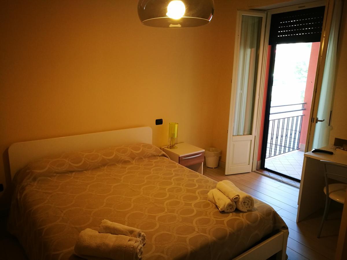 Locanda Della Pieve Tizzano Val Parma Eksteriør billede