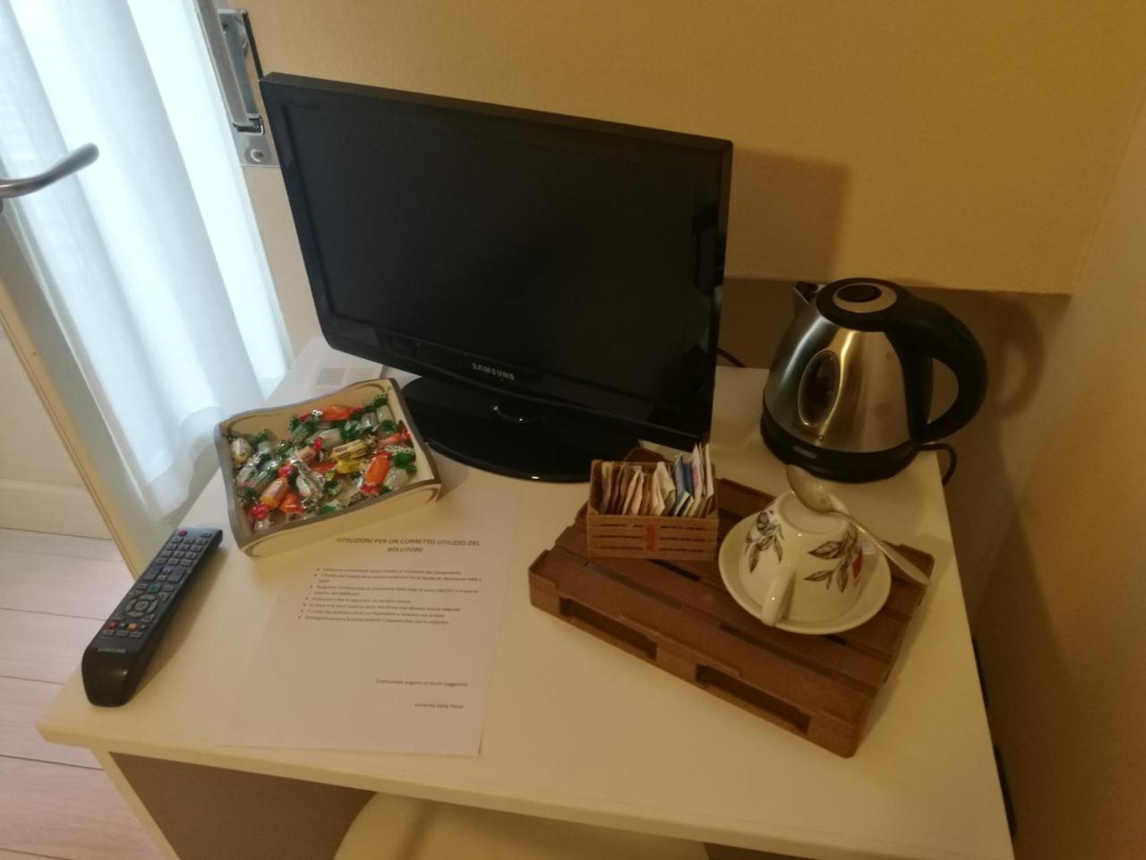 Locanda Della Pieve Tizzano Val Parma Eksteriør billede